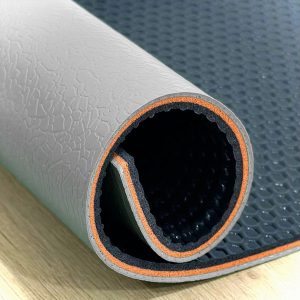 Thảm cầu lông CM-F0350 màu xám, vân Roy, chống trượt.