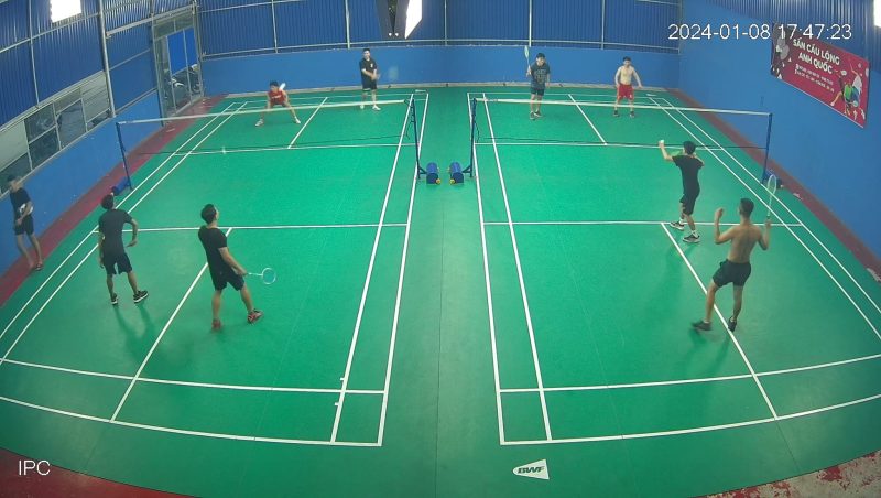 Hinh Anh 2 San Cau Long Cua Anh Quoc Bien Hoa (2 sân thảm màu xanh lá)