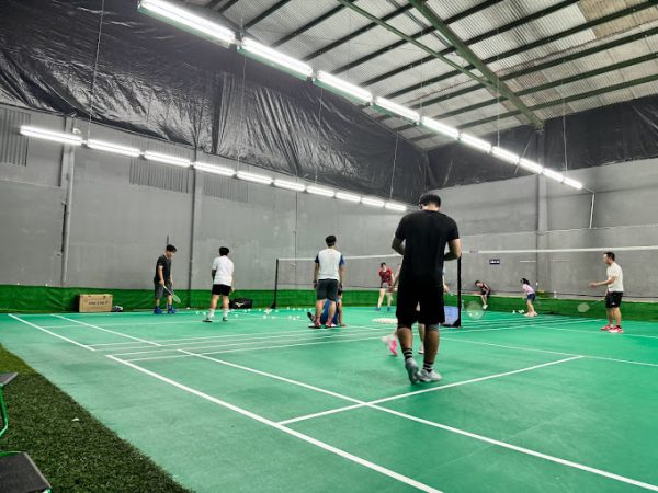Hinh Anh 3 San Cau Long Cua Tan Phong Bien Hoa (3 sân thảm màu xanh lá)