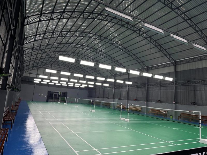 Hinh Anh 5 San Cau Long Cua Phuong Vy BRVT (các sân thảm màu xanh lá)
