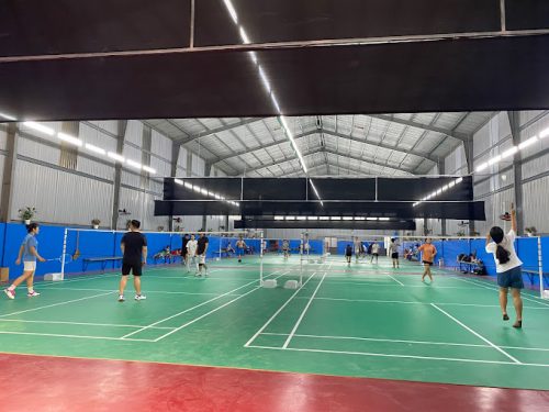 Hinh Anh San Cau Long Cua Lego badminton Binh Duong (các sân thảm màu xanh lá)