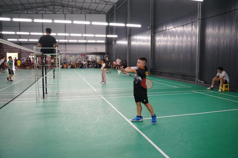 Hinh anh cua San Cau long An Nguyen Long An voi 3 san