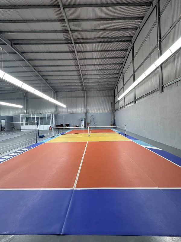 Hinh anh cua sân pickleball 678 voi 1 san tham